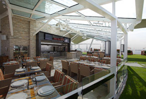 Lawn Club Grill